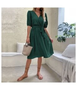 Tie-Up V Neck Green Pleated Dress Wholesale Dresse SDN538885